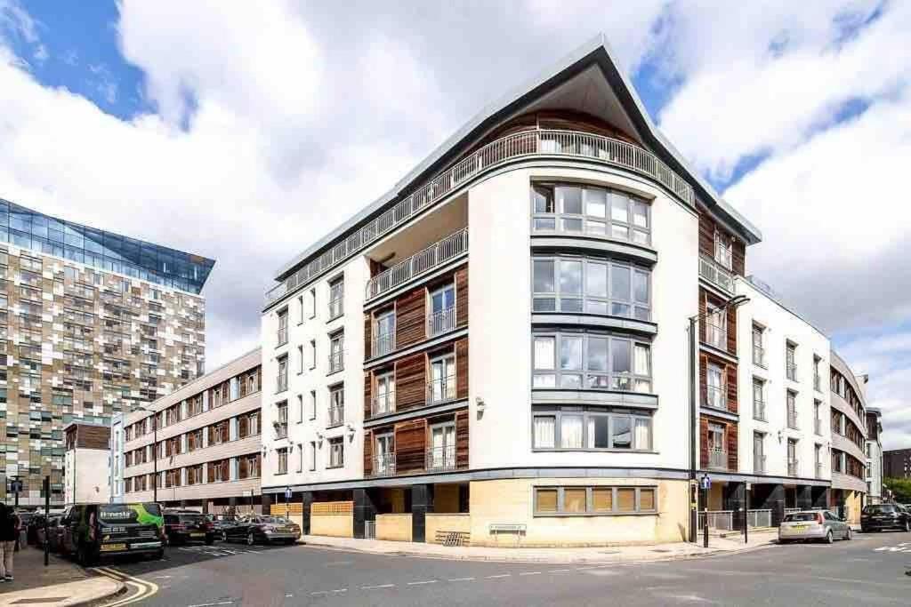 Location Location Location Birmingham City Centre Bagian luar foto